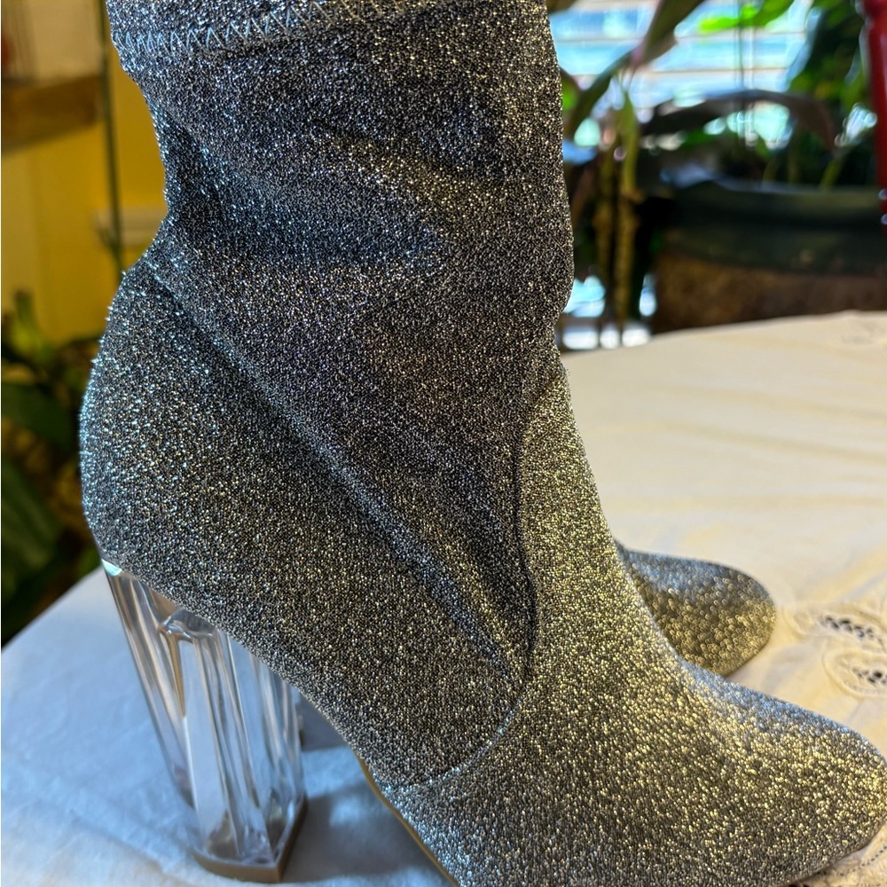 Bamboo Boots Womens 7M Night Fall Mid Calf Silver Faux Leather Casual Sparkly